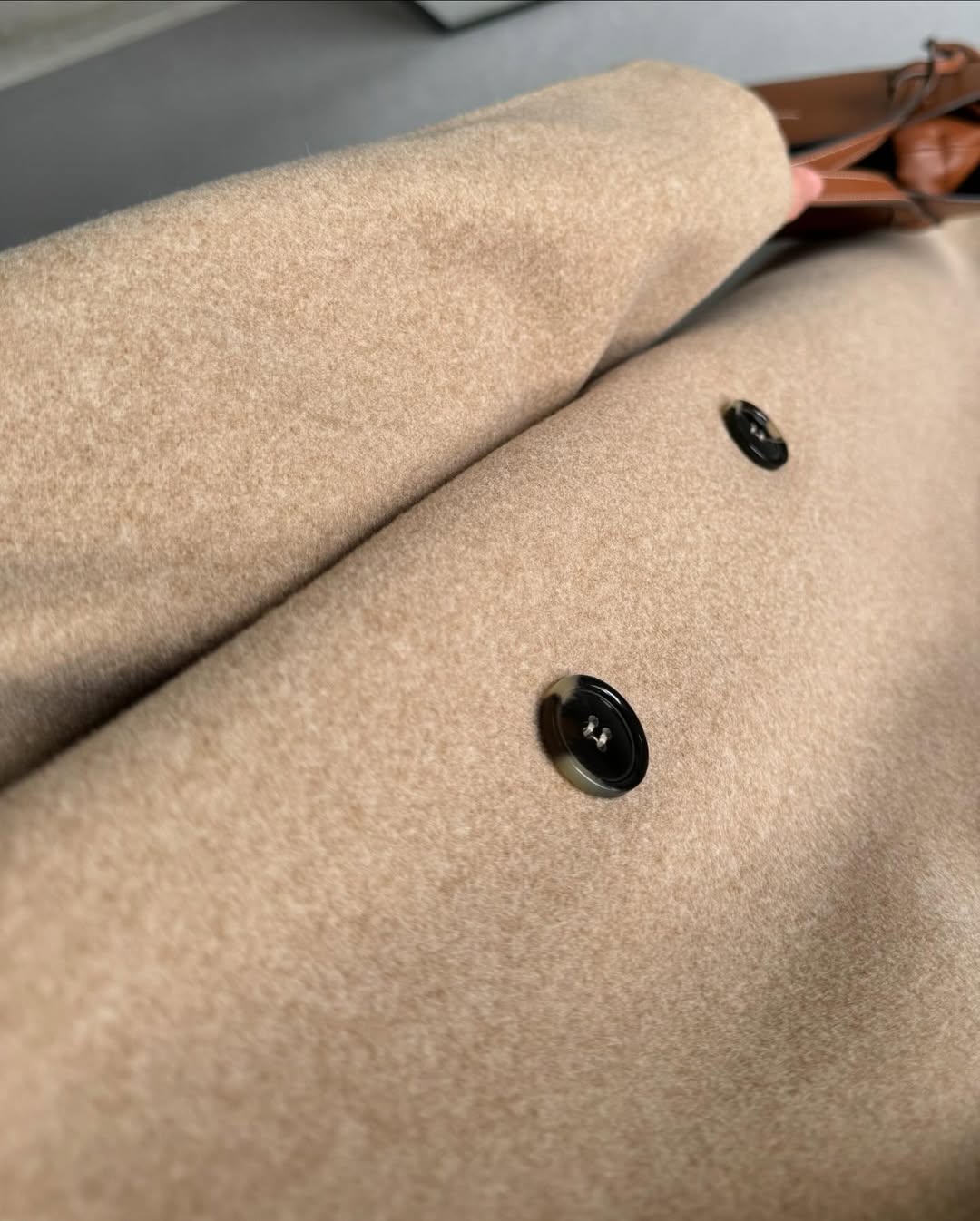 MANTEAU CACHEMIR AVEC BOUTON